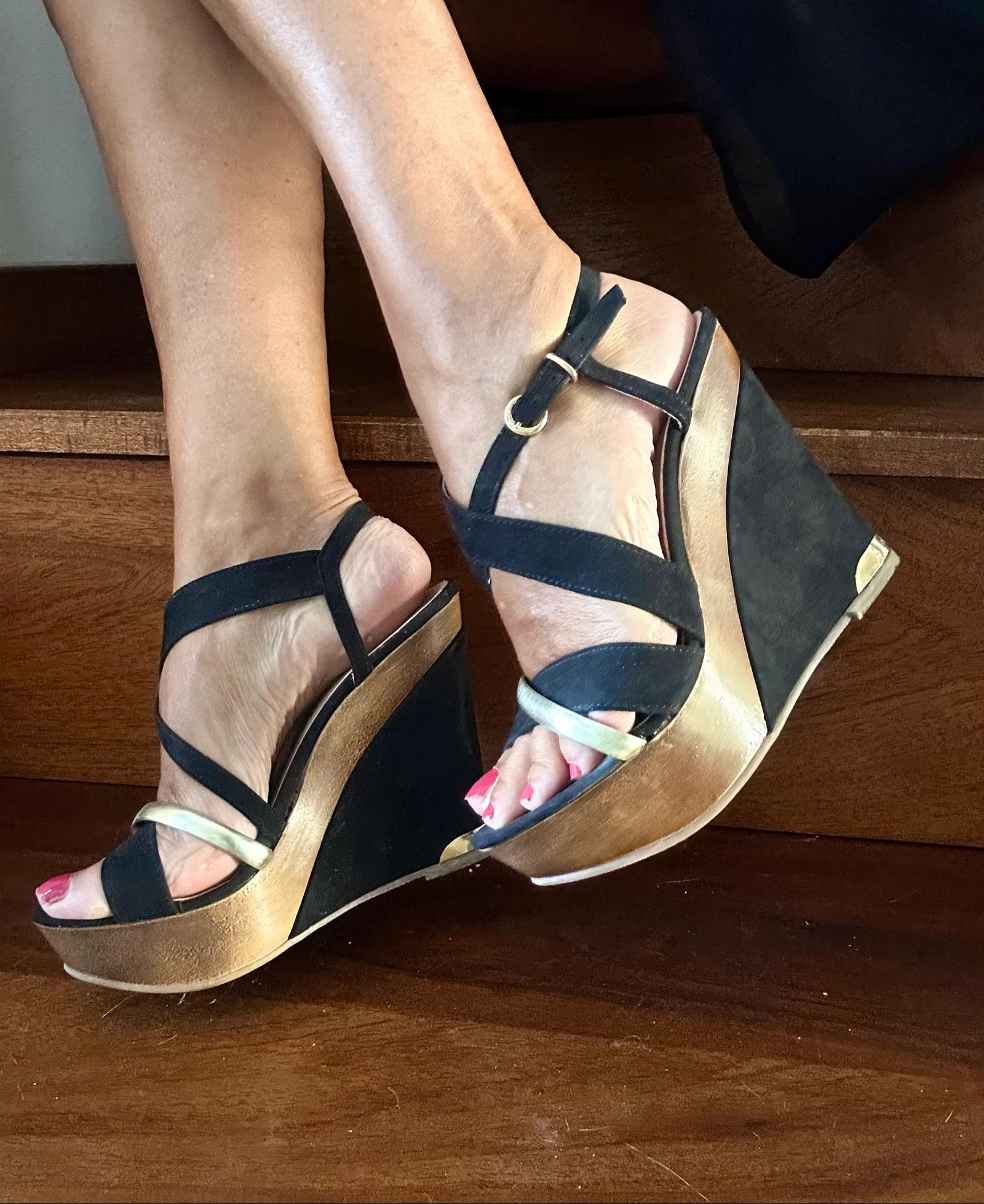 Sandales compensées Nila & Nila – Made in Italy – T37